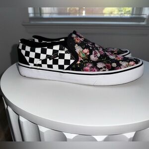 VANS Womens Floral Checkered Canvas Skate Shoes, Size 11